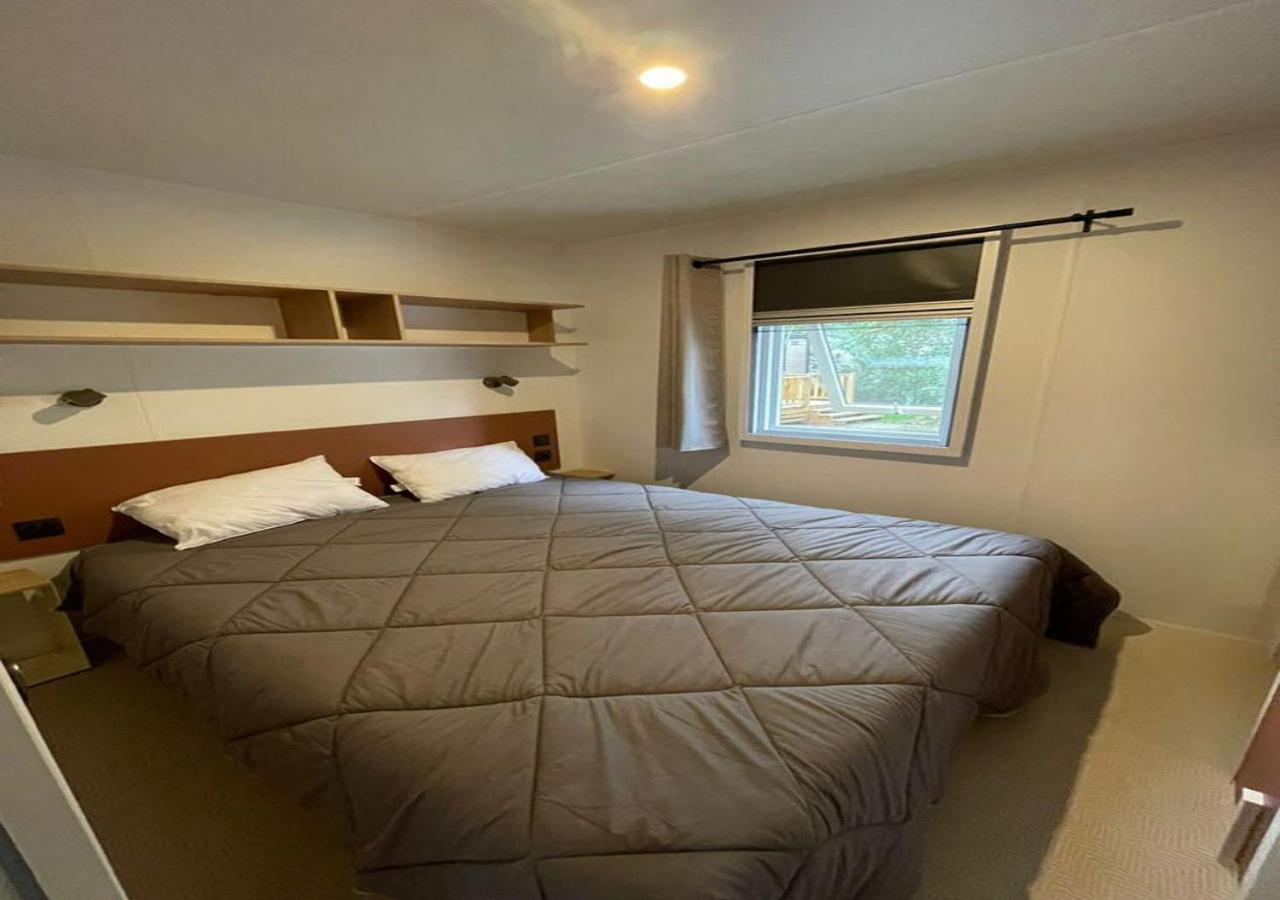 Charmant Dans Camping 5 Etoiles-Lac Hotel บิสการ์รอส ภายนอก รูปภาพ